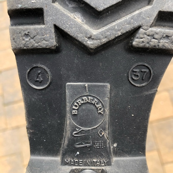 Authentic Burberry Rain Boots Sz 7 - Picture 4 of 5